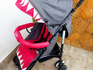 DJECIJA KOLICA Bebe  KISOBRAN  BELA BABY SHARK