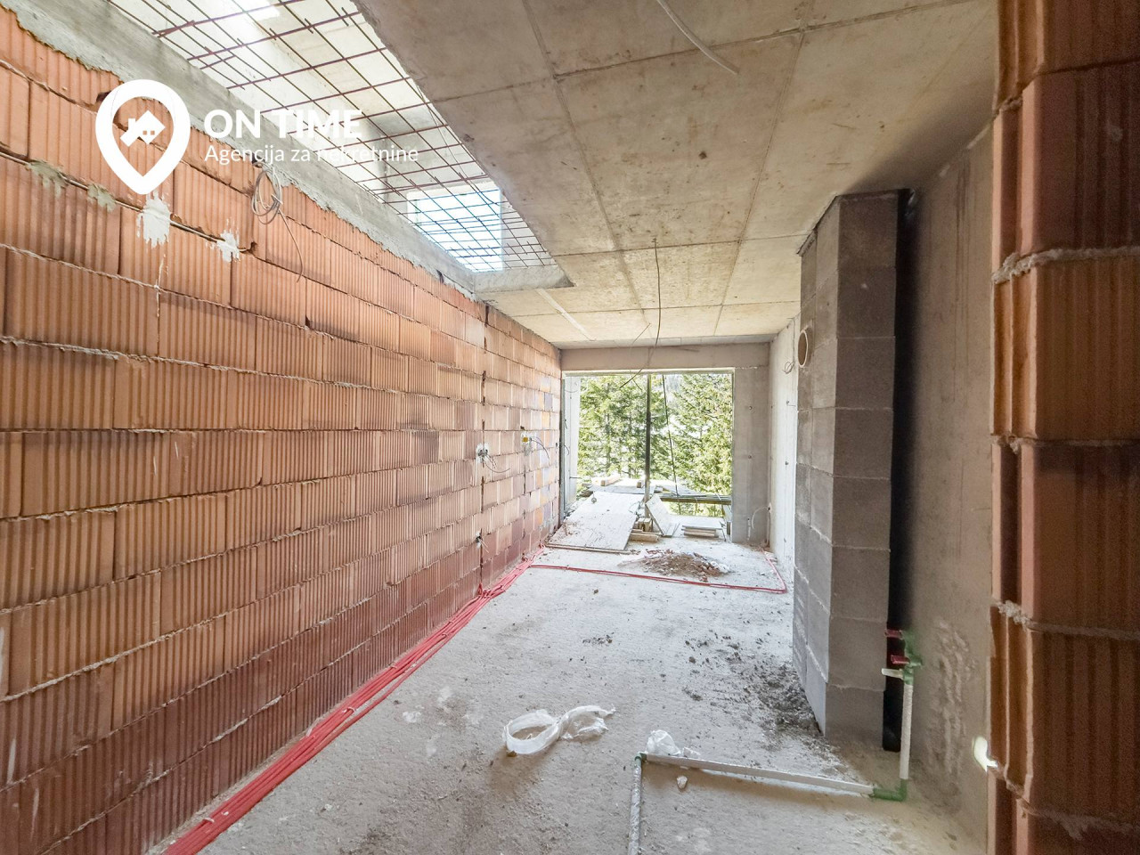 ON TIME prodaje: Dvosoban Apartman Bjelašnica 8