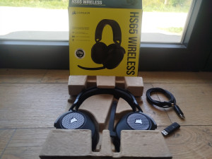 Corsair HS65 Wireless Gaming Slušalice