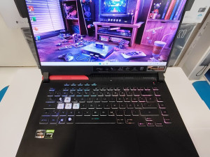 ASUS ROG Strix G513QM R9 5900HX RTX 3060 300Hz