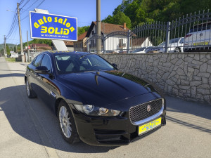 Jaguar XE 2.0 D Automatik 2015