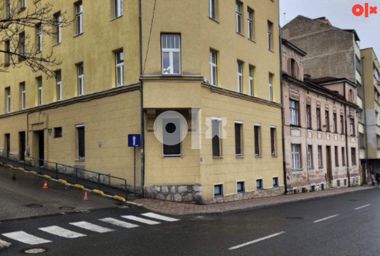 Poslovni prostor + skladište (97 + 53 = 150 m2)