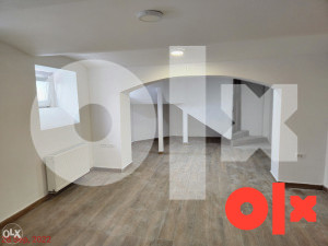 Poslovni prostor + skladište (97 + 53 = 150 m2) 6