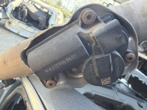 AUSPUH MERCEDES W213 lonac e220 A2134918500 A2139068601 KLAPNA