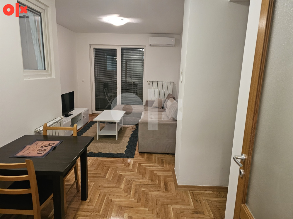 Stan nova otoka 50m2 sarajevo novi grad 2