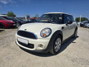 MINI ONE D dizel 1.6 ccm 66 kw 2010 god reg 03/2027