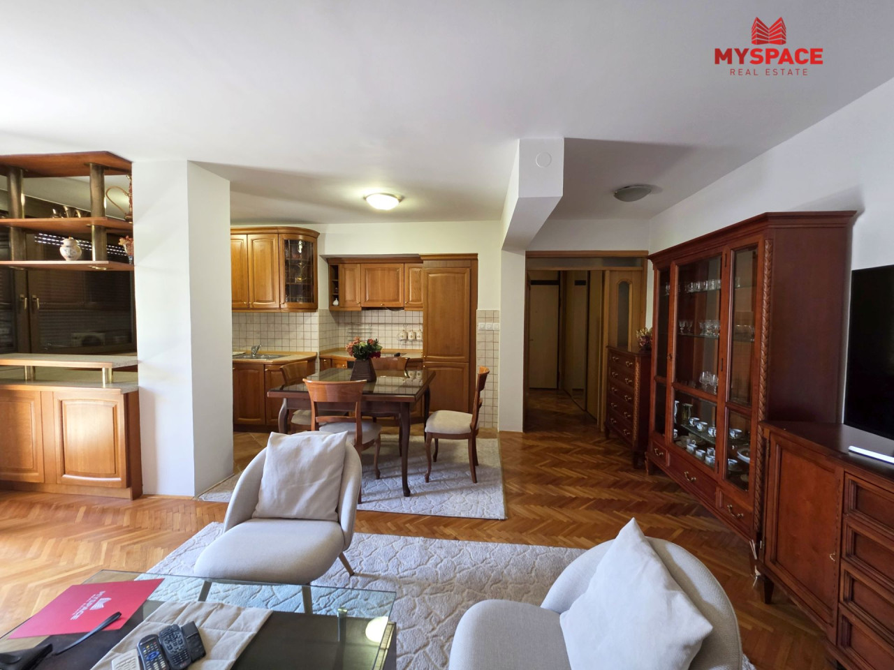 MY SPACE/ Stan/ Centar/ RENOVIRAN/ NAMJESTEN/ 80 m2 13