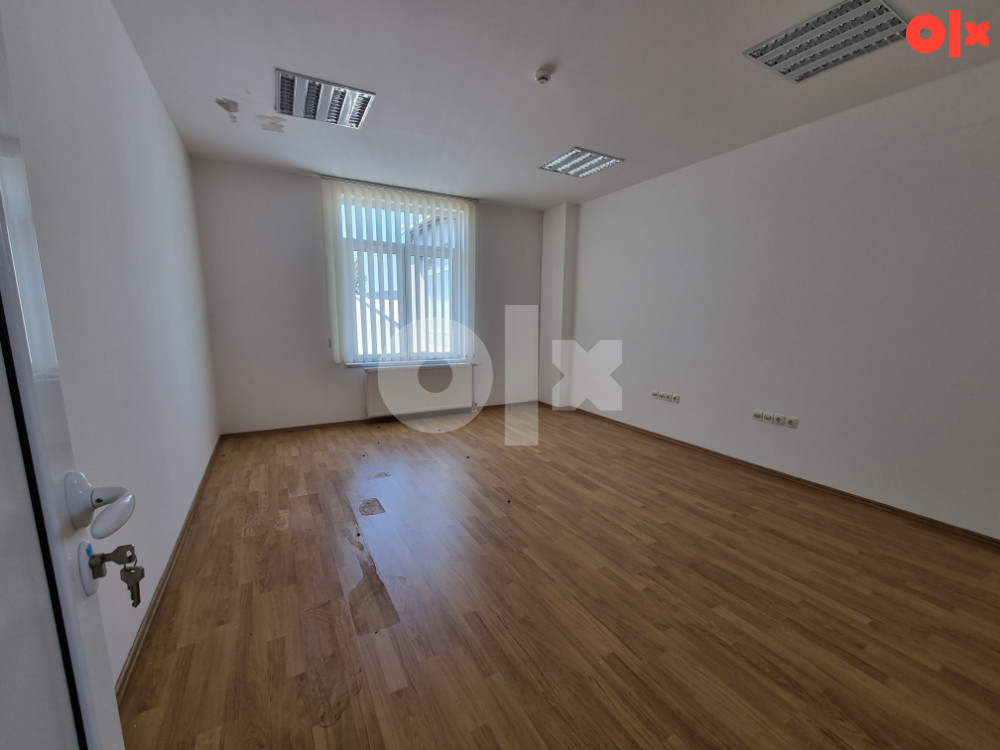 Poslovni objekat 1700m2 kod INCELA Banja Luka 13