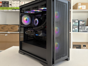 GAMING PC RX 9070 XT 16GB/RYZEN 7 7800X3D/32GB DDR5