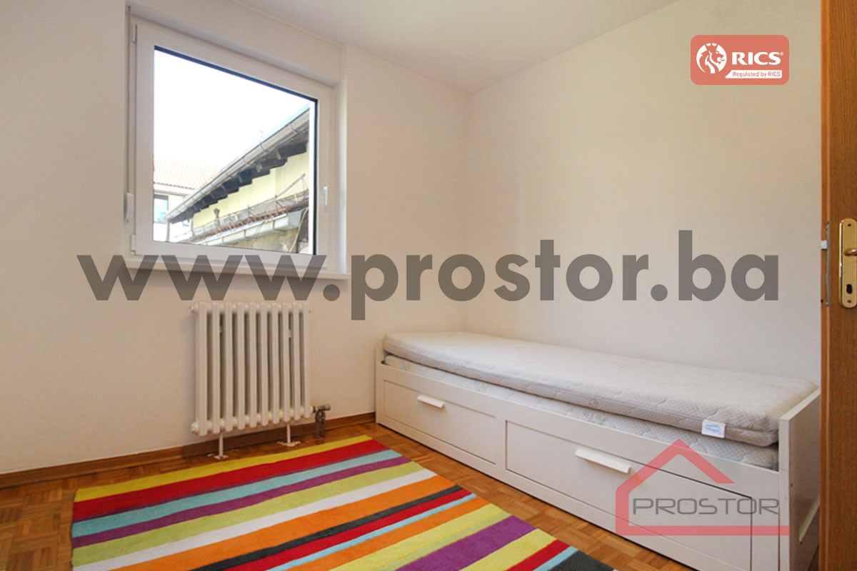 PROSTOR izdaje: Trosoban stan sa dva balkona, Stari Grad 9
