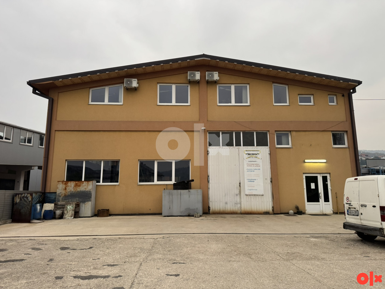 Proizvodno-poslovni prostor 600 m2 - Visoko - Industrijska zona