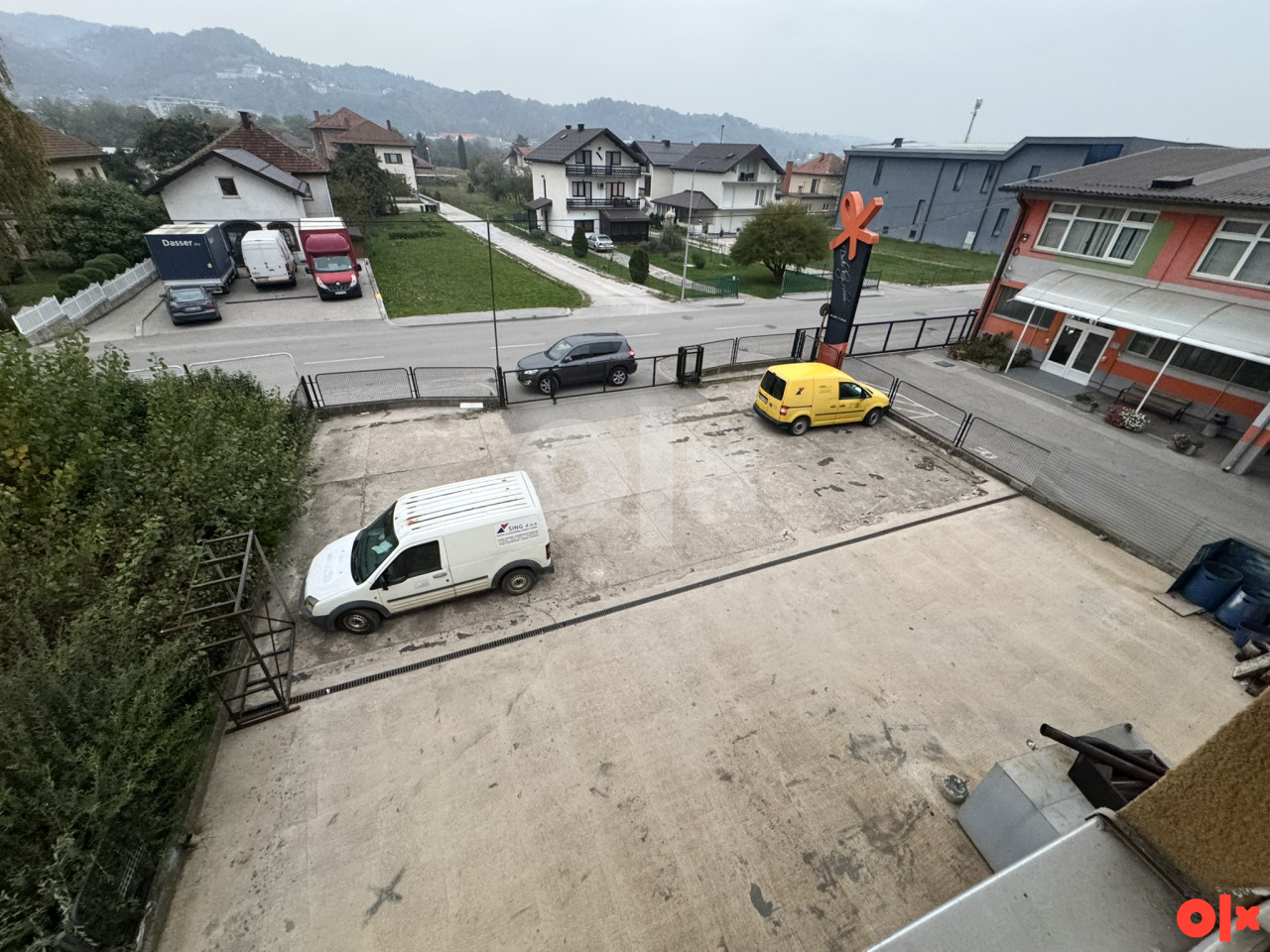 Proizvodno-poslovni prostor 600 m2 - Visoko - Industrijska zona 3