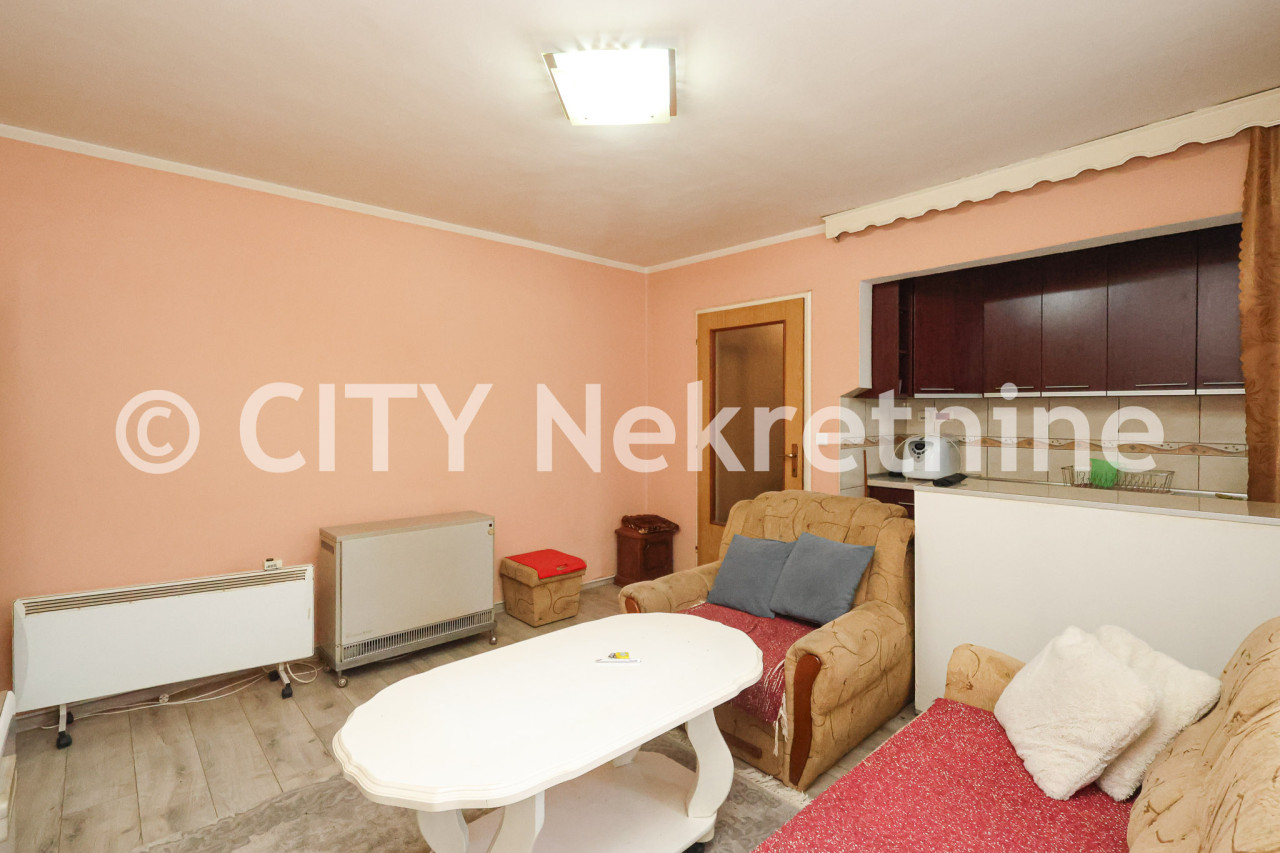 Manji dvosoban stan - Ilijaš - 37 m2 3