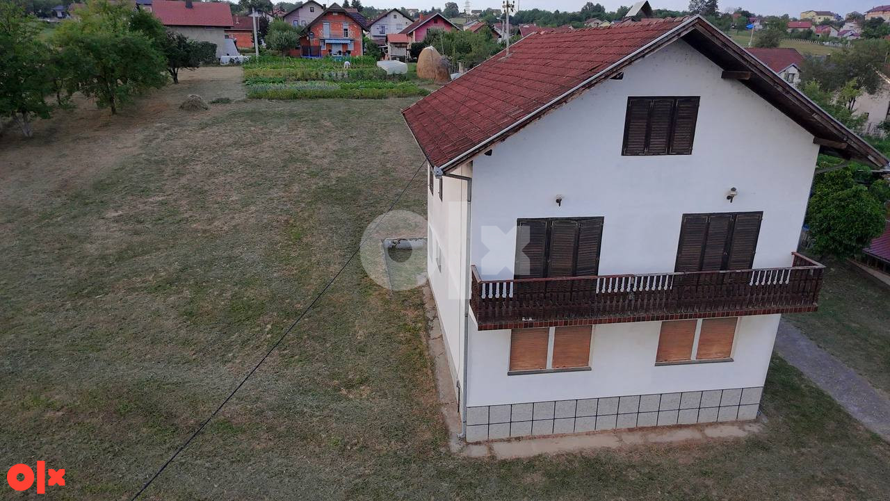 Porodična kuća na velikom placu u naselju Šargovac 2