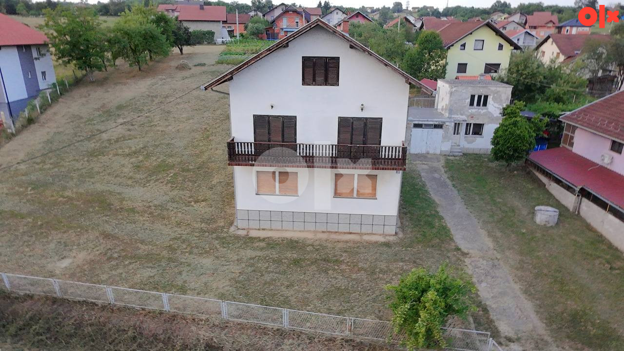 Porodična kuća na velikom placu u naselju Šargovac 3