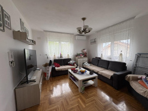 STAN 140 m2 BANJA LUKA PETRIĆEVAC