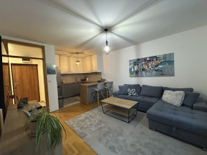 Dvosoban stan najam 43m2 Istočno Sarajevo