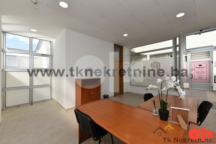 Stupine - poslovni prostor 30 m2, sa čajnom kuhinjom 2