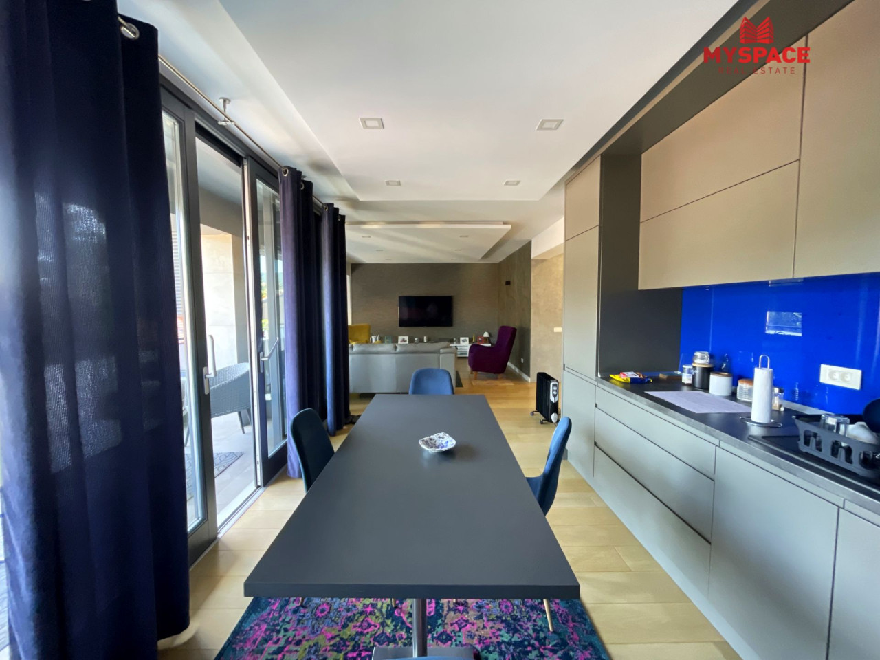 MY SPACE/ Stan sa garazom/ Mejtas/ RENOVIRAN/ NAMJESTEN/ 127 m2 9
