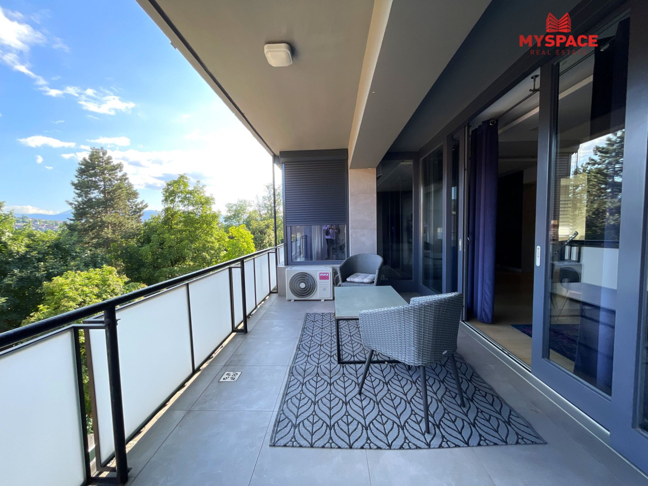 MY SPACE/ Stan sa garazom/ Mejtas/ RENOVIRAN/ NAMJESTEN/ 127 m2 11