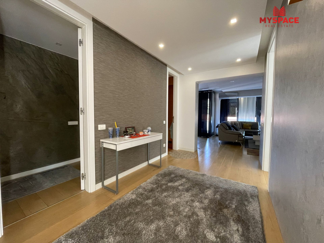 MY SPACE/ Stan sa garazom/ Mejtas/ RENOVIRAN/ NAMJESTEN/ 127 m2 16