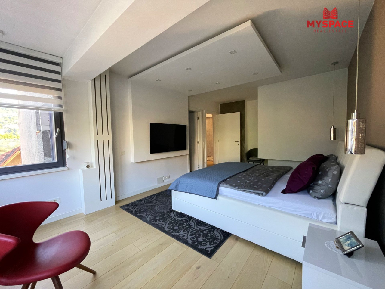 MY SPACE/ Stan sa garazom/ Mejtas/ RENOVIRAN/ NAMJESTEN/ 127 m2 21