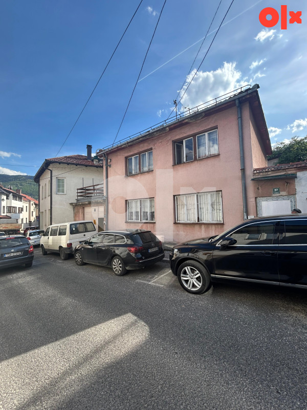 Kuća 144 m2- dvorište i parking - Stari Grad - Sarajevo