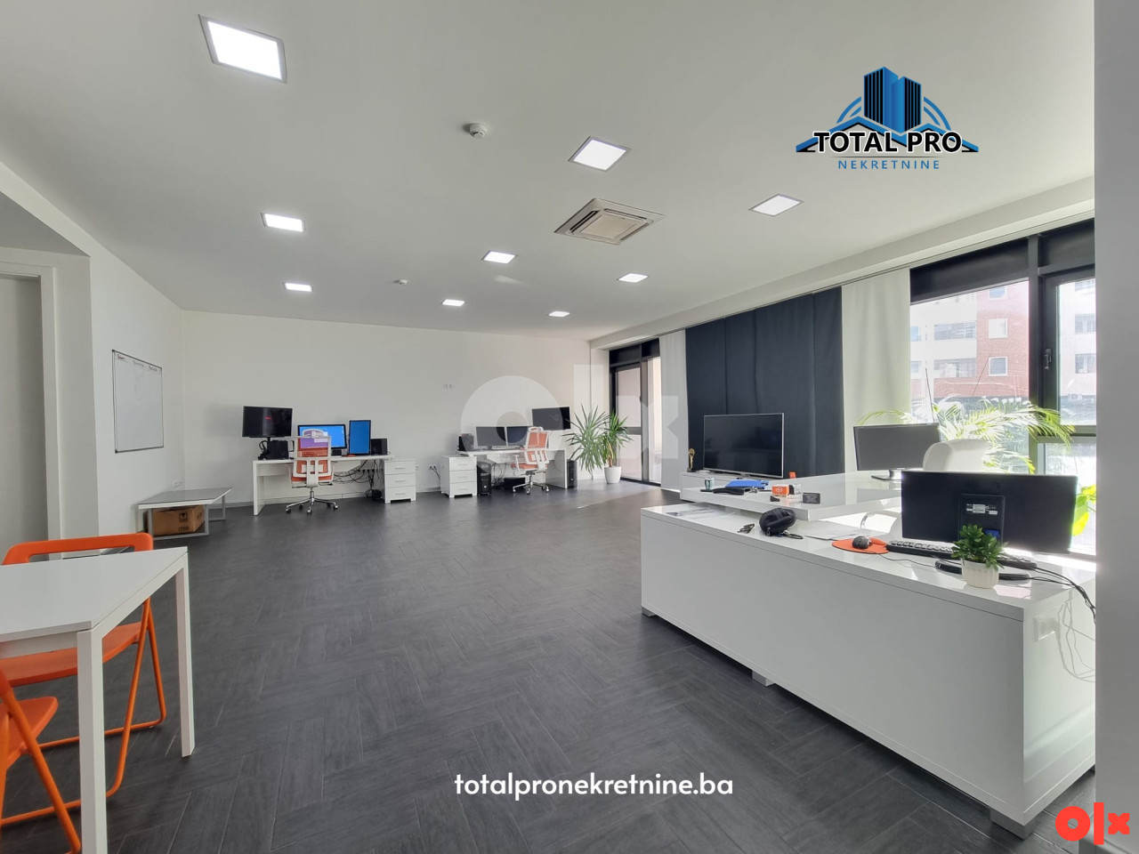 TOTAL PRO / Poslovni prostor s garažom 81 m2 / Stup 2