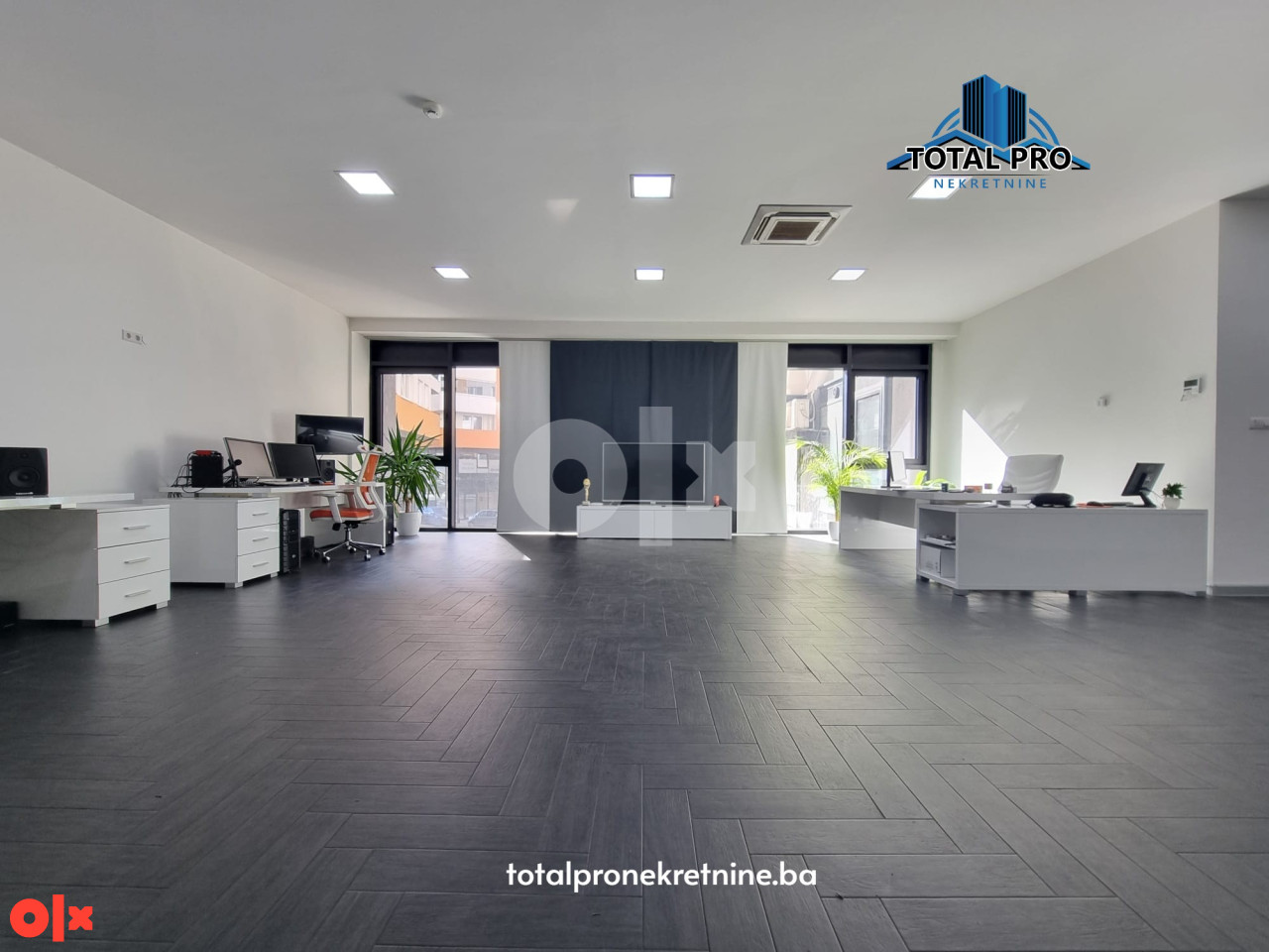 TOTAL PRO / Poslovni prostor s garažom 81 m2 / Stup 4