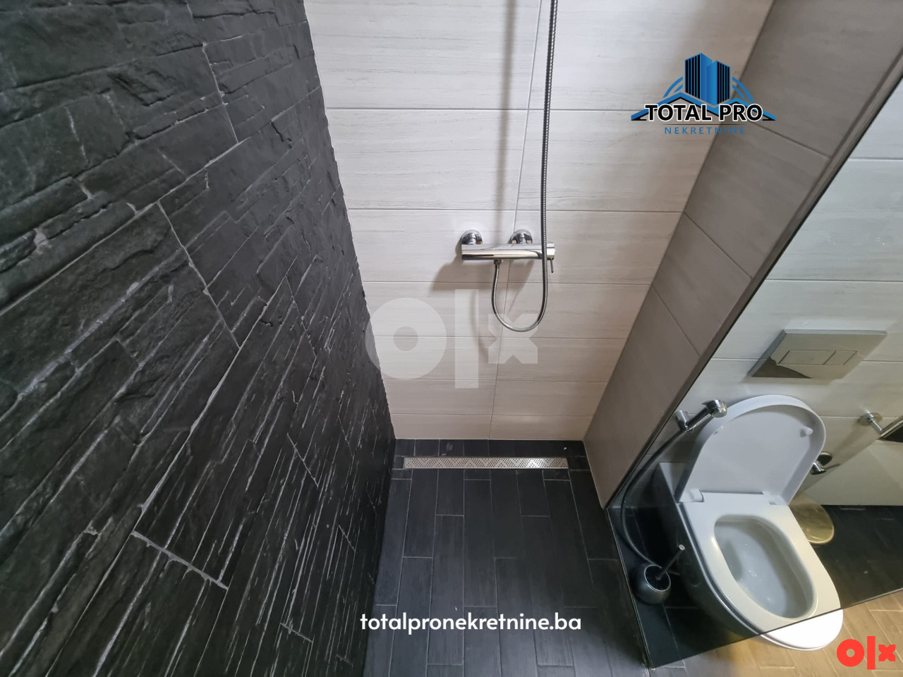 TOTAL PRO / Poslovni prostor s garažom 81 m2 / Stup 15