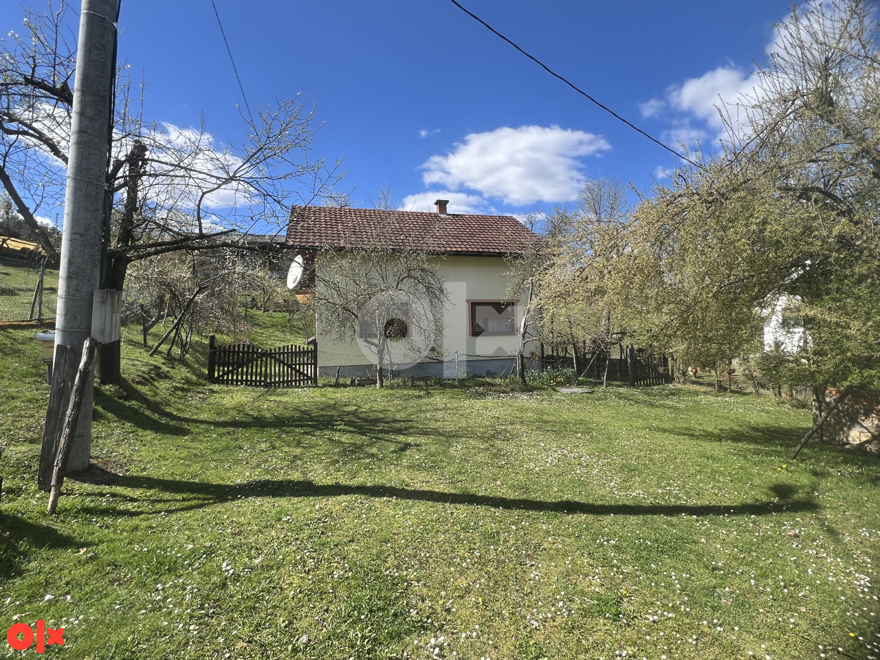 Prodajem kucu 2