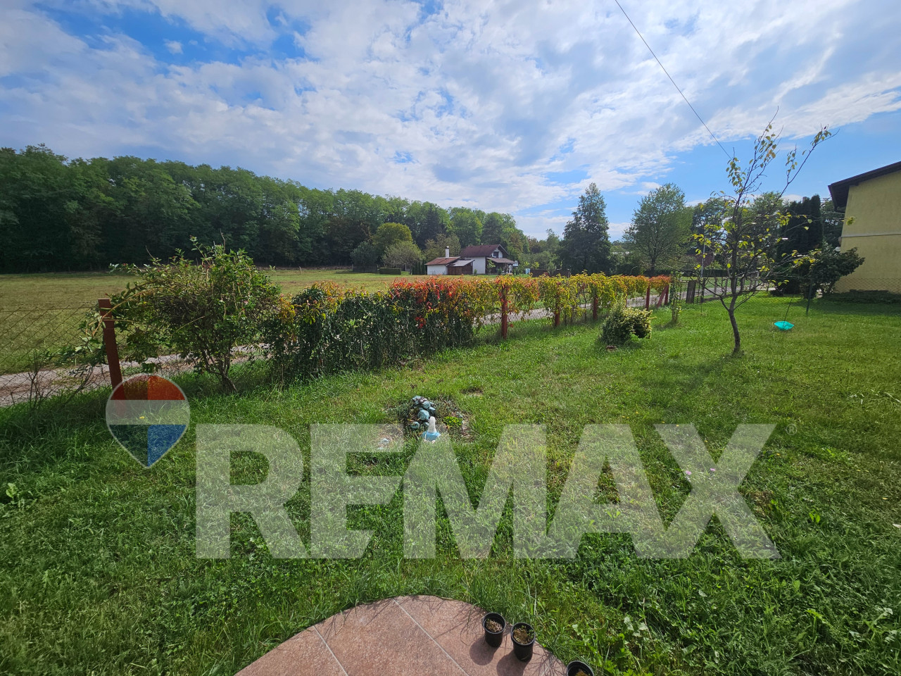 Odlična kuća/ plac 2085m2/ pored rijeke/ Slatina 11