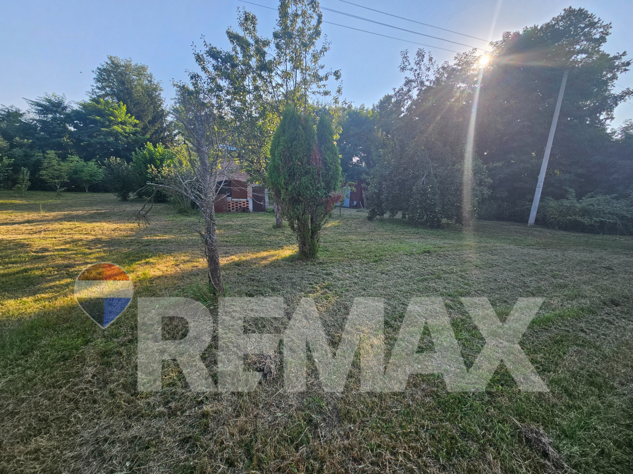 Odlična kuća/ plac 2085m2/ pored rijeke/ Slatina 26
