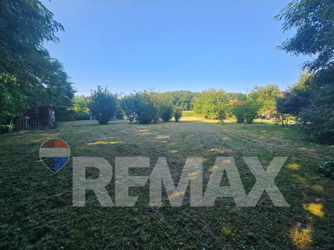 Odlična kuća/ plac 2085m2/ pored rijeke/ Slatina 6