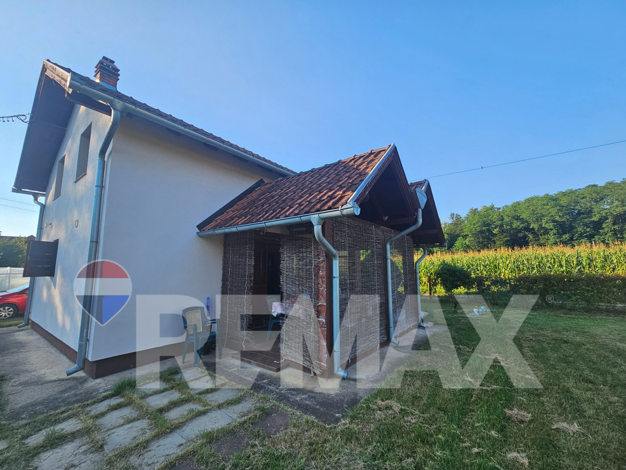 Odlična kuća/ plac 2085m2/ pored rijeke/ Slatina 30
