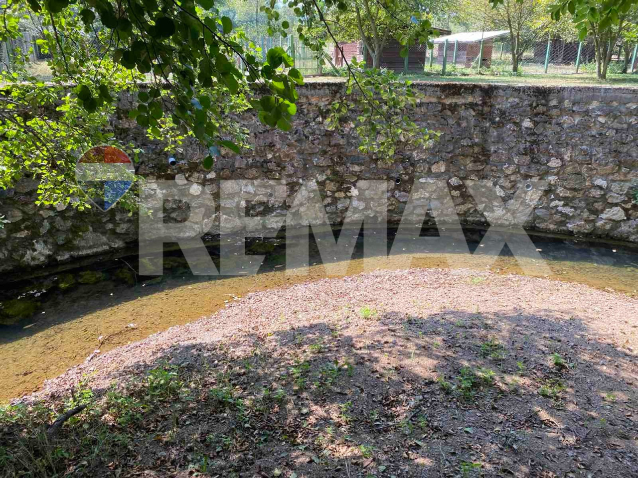 Odlična kuća/ plac 2085m2/ pored rijeke/ Slatina 4
