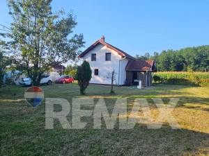 Odlična kuća/ plac 2085m2/ pored rijeke/ Slatina