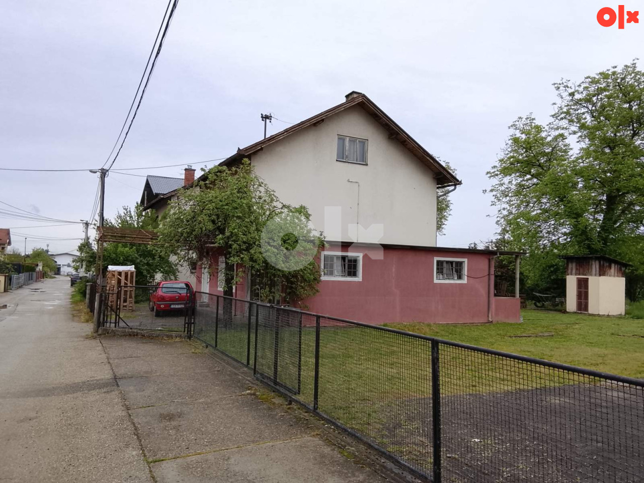 Prizemlje kuće + Radionica + 400m2 placa  Banja Luka
