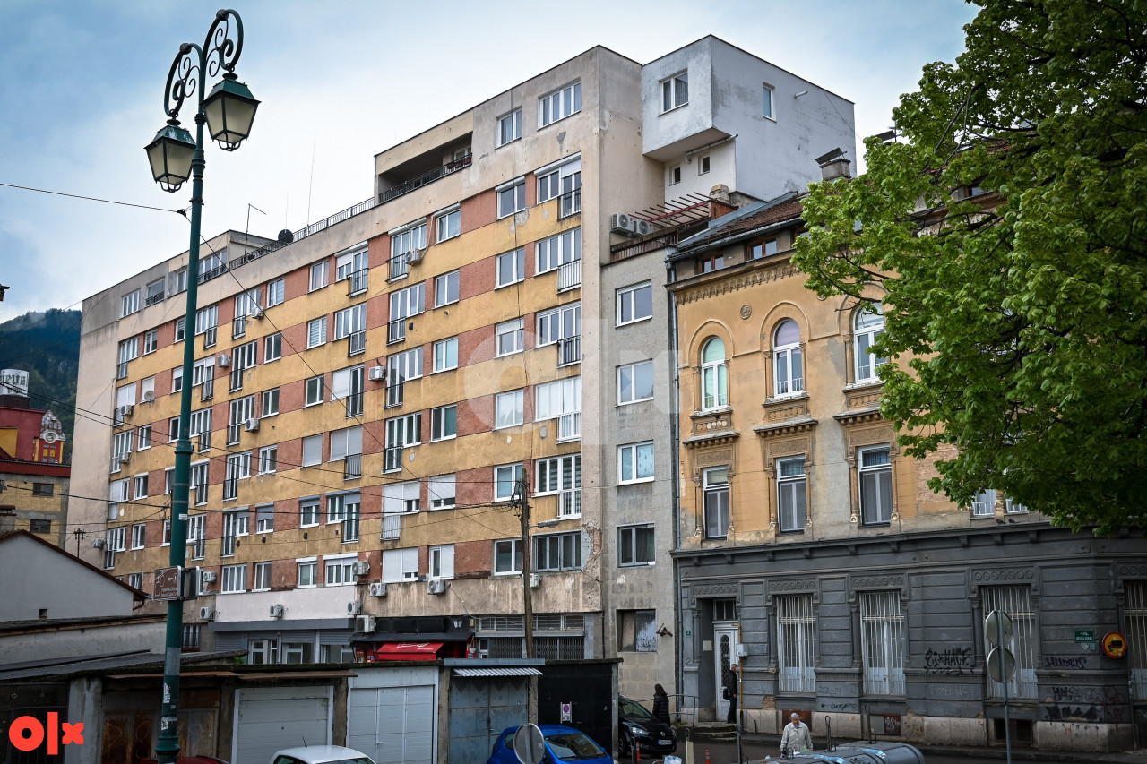 AURA/ Top Stan / Parking / Lift / Vijećnica