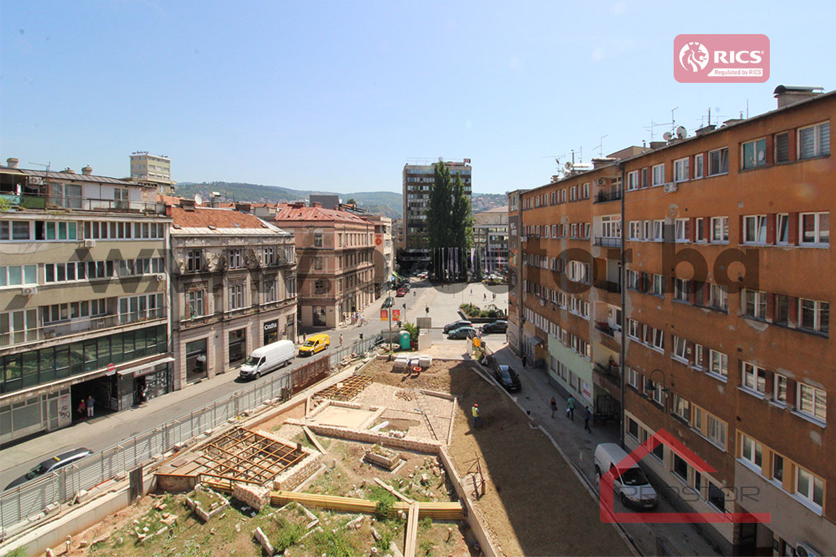 PROSTOR izdaje: Dvosoban stan, Centar 2