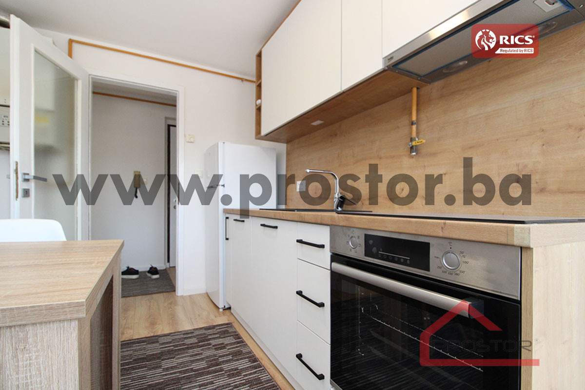 PROSTOR izdaje: Dvosoban stan, Centar 6