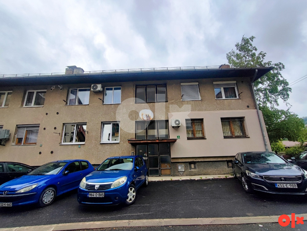 Centar-Koševsko brdo - Trosoban stan CCA 47 m2