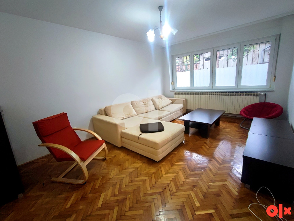 Centar-Mejtaš - Trosoban stan CCA 77 m2 2