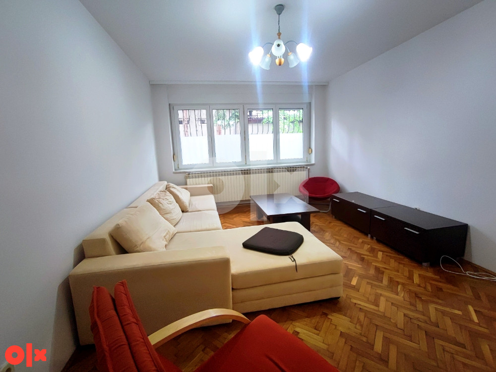 Centar-Mejtaš - Trosoban stan CCA 77 m2 3