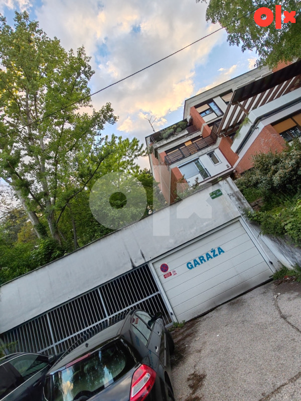 Garaža Sarajevo - Centar / Avde Hume