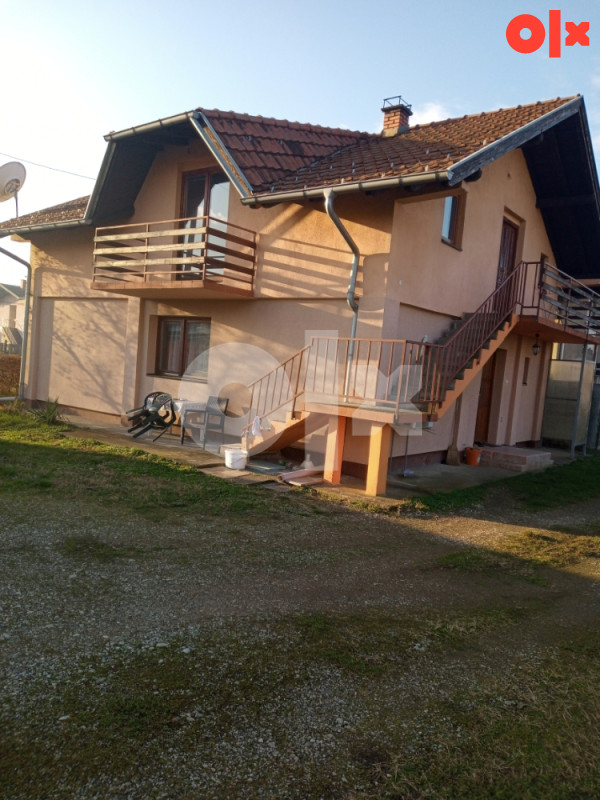 Kuća Laktaši trn ruska 20 uz kuću idu dva placa sa regulacijonim 3