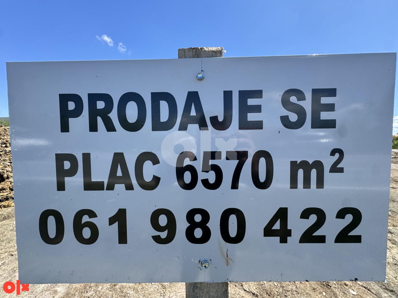 Zemljiste Požarnica na magistralnoj cesti 3