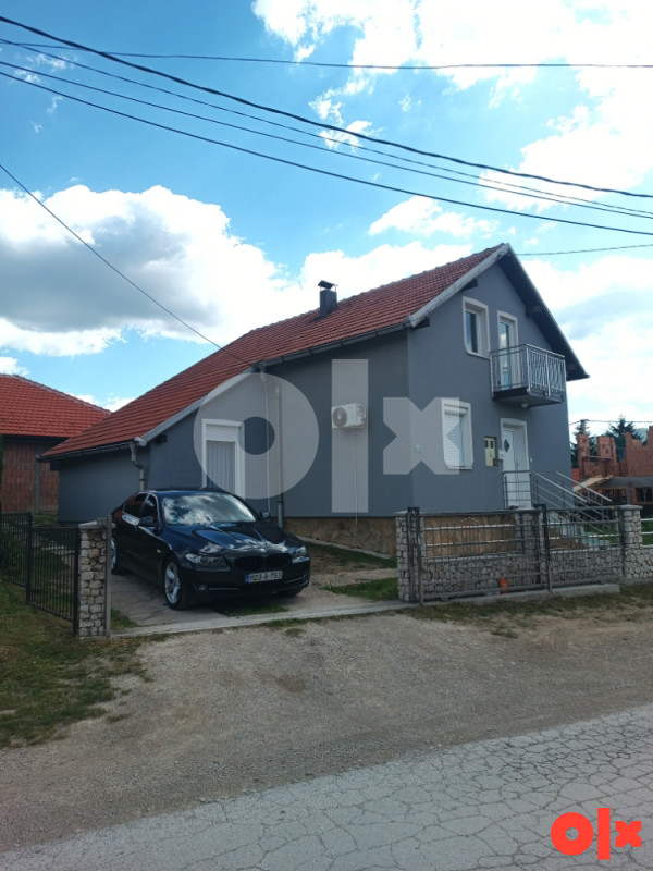 Prodajem Kucu u Kaknju(Varda) sa namjestajem 2