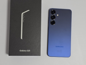 Galaxy S25 12/256GB Kratko koristen Bez tragova Koristenja Garanc