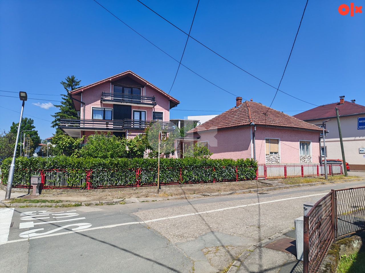 Kuća u strogom centru Kozarske Dubice - zvati na +385919352280 3